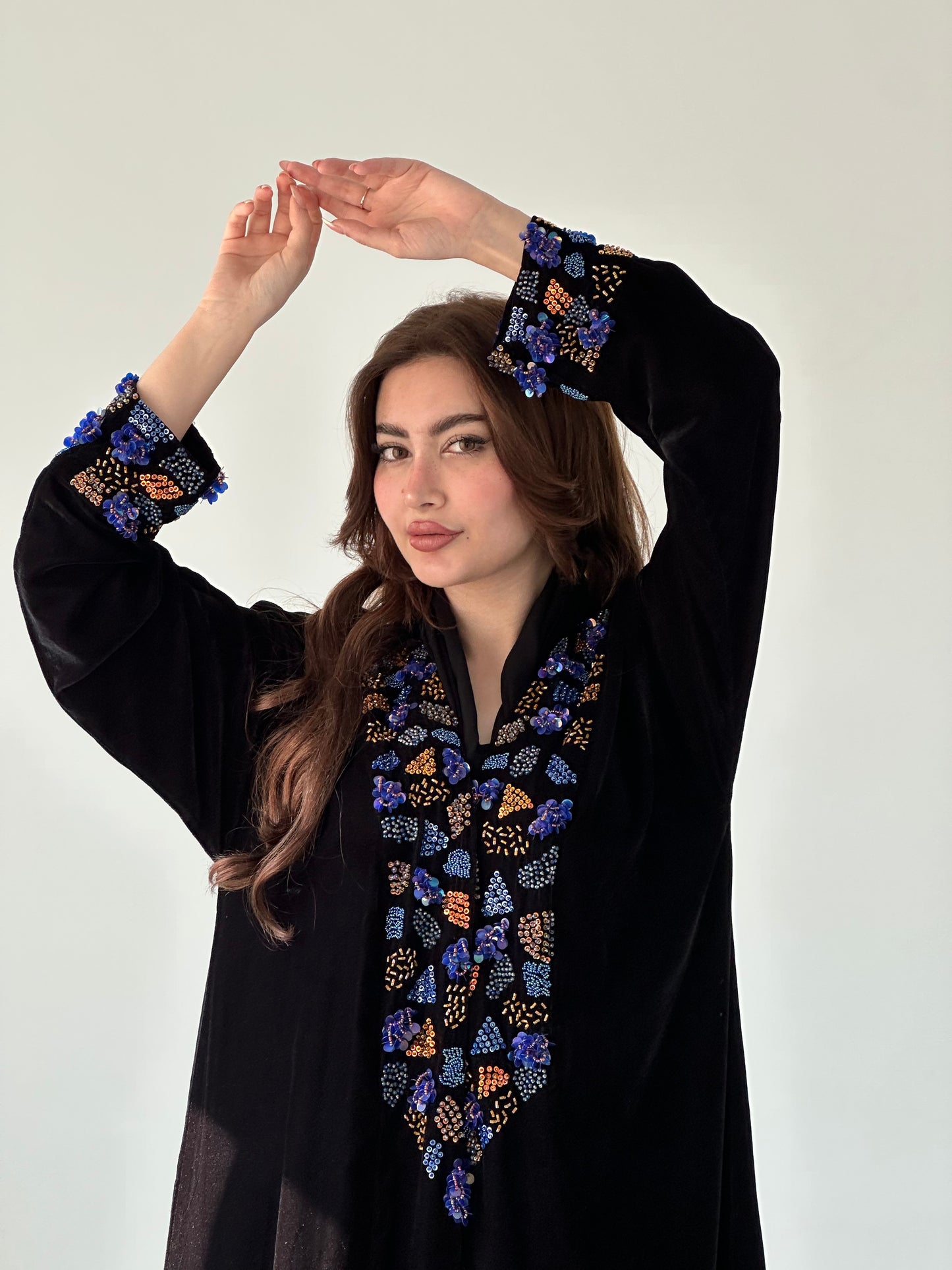 your perfect winter abaya❄️